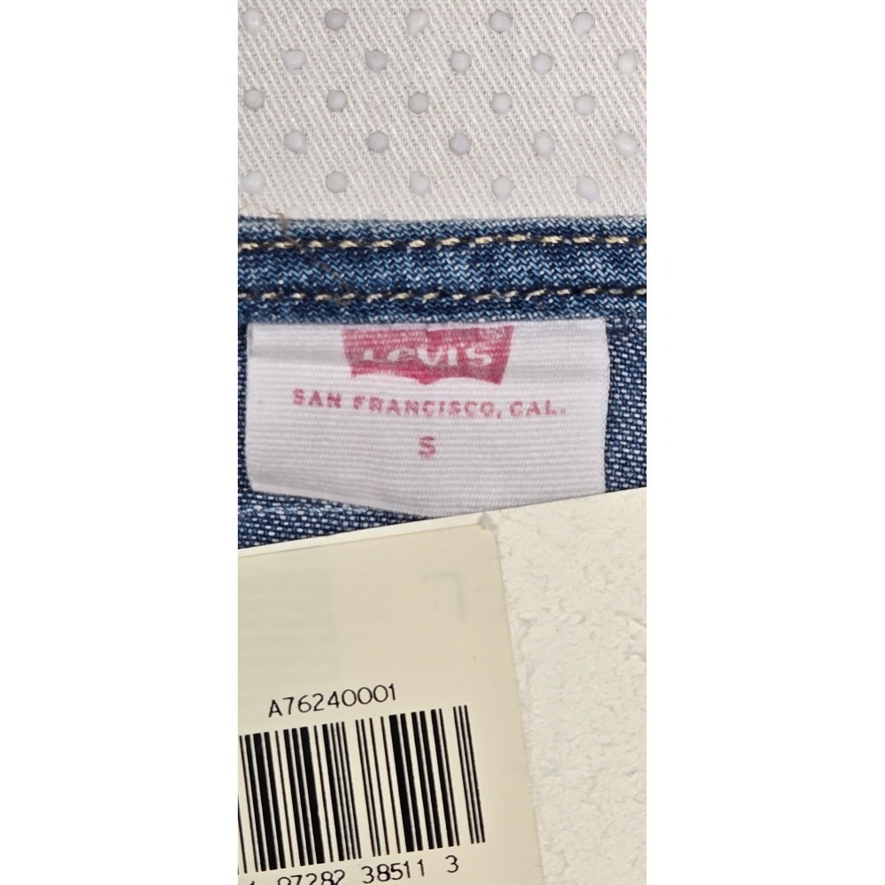 Levis Womens Blue Denim Square Neck Slim Fit Top Smocked Sides Size S NWT - Picture 6 of 10